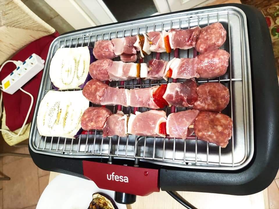Ufesa BB7640 barbecue elettrico 2300 W senza fumo