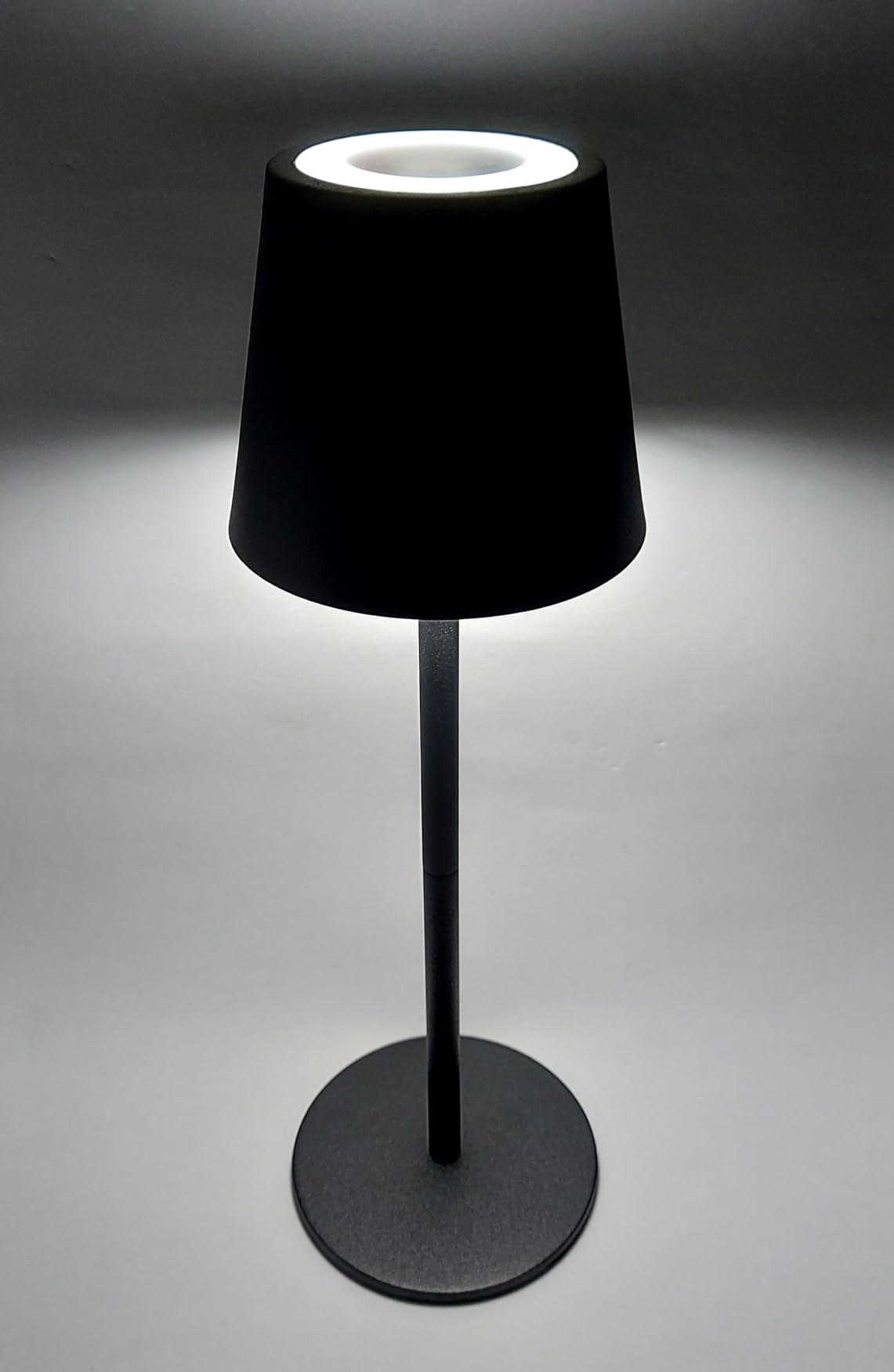 WOWDSGN lampada da tavolo senza fili nera LED ricaricabile