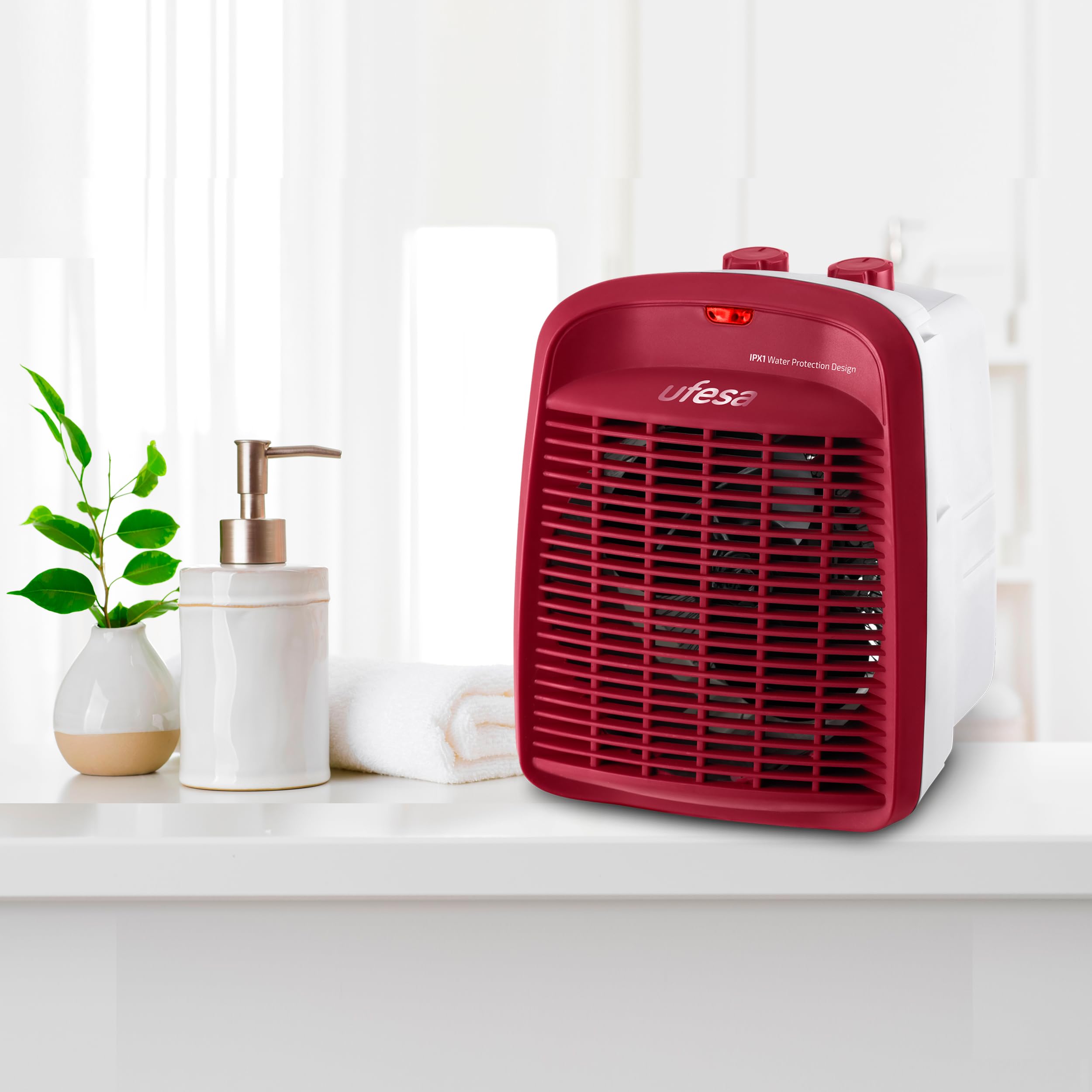 Ufesa Persei termoventilatore 2000W rosso bagno IPX1