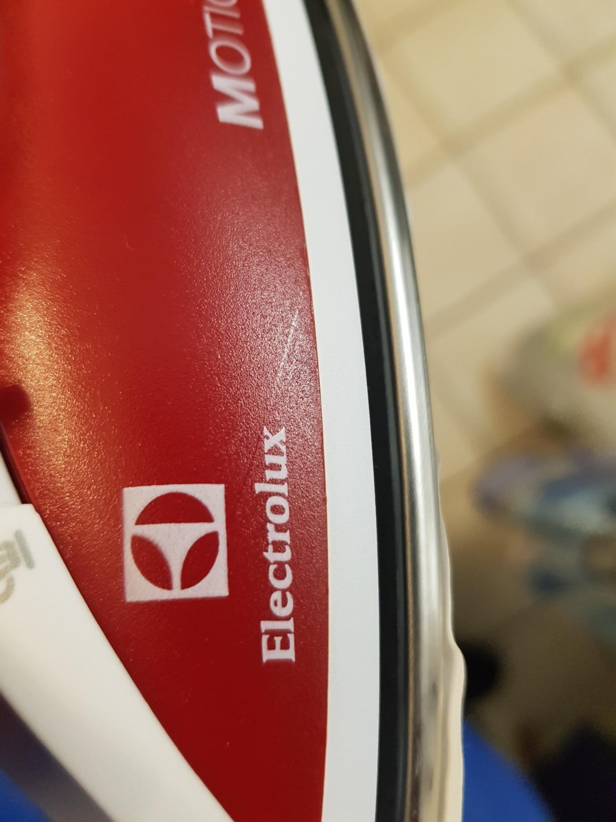 Electrolux EDBT800 ferro da stiro da viaggio 800 W rosso