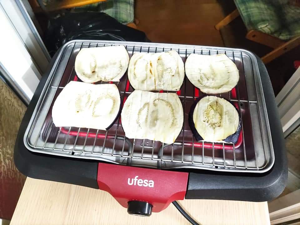 Ufesa BB7640 barbecue elettrico 2300 W senza fumo