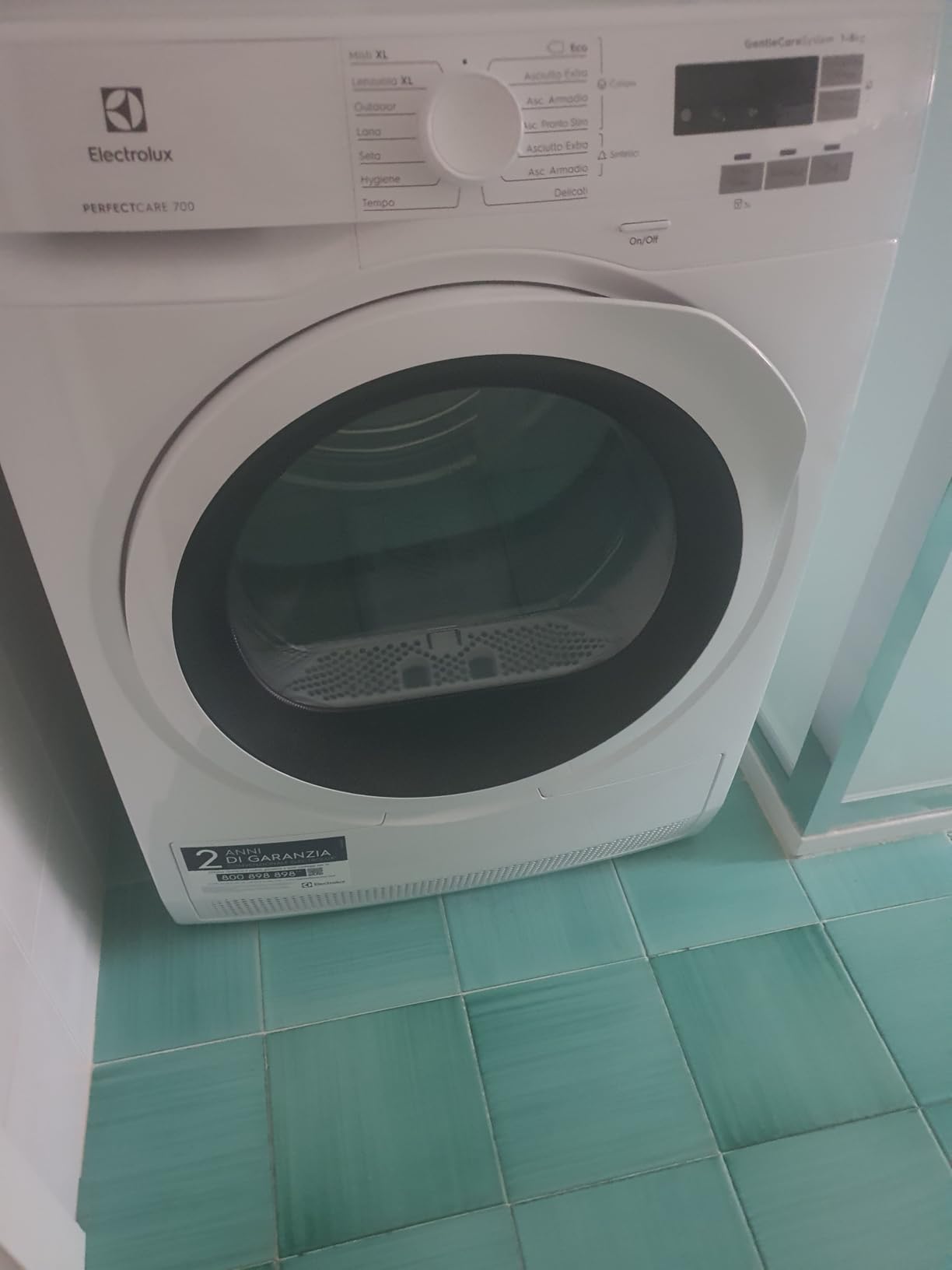 Electrolux Serie 700 EW7H583W asciugatrice pompa calore 8 kg