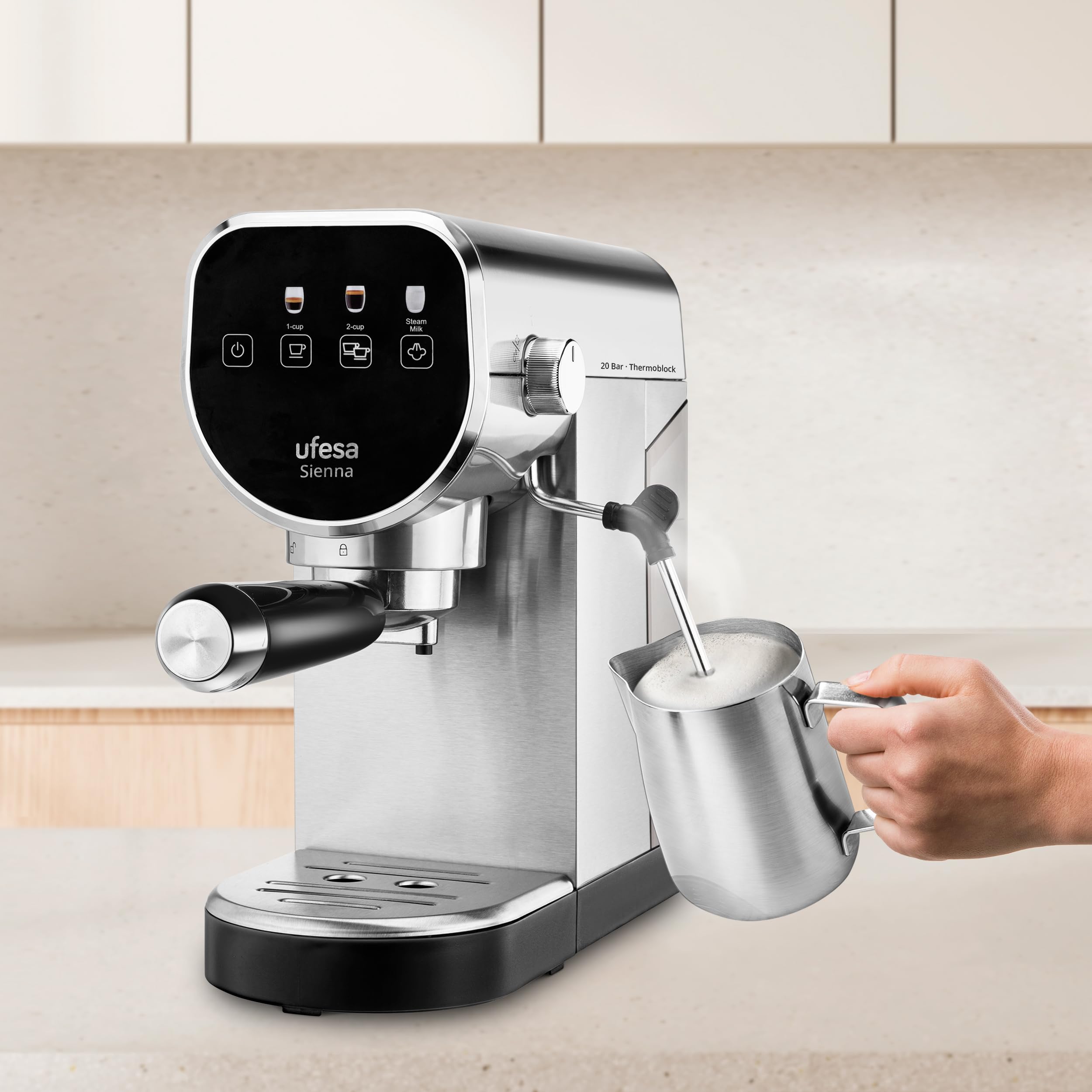 Ufesa Sienna macchina caffè espresso 20 bar 0,9 L