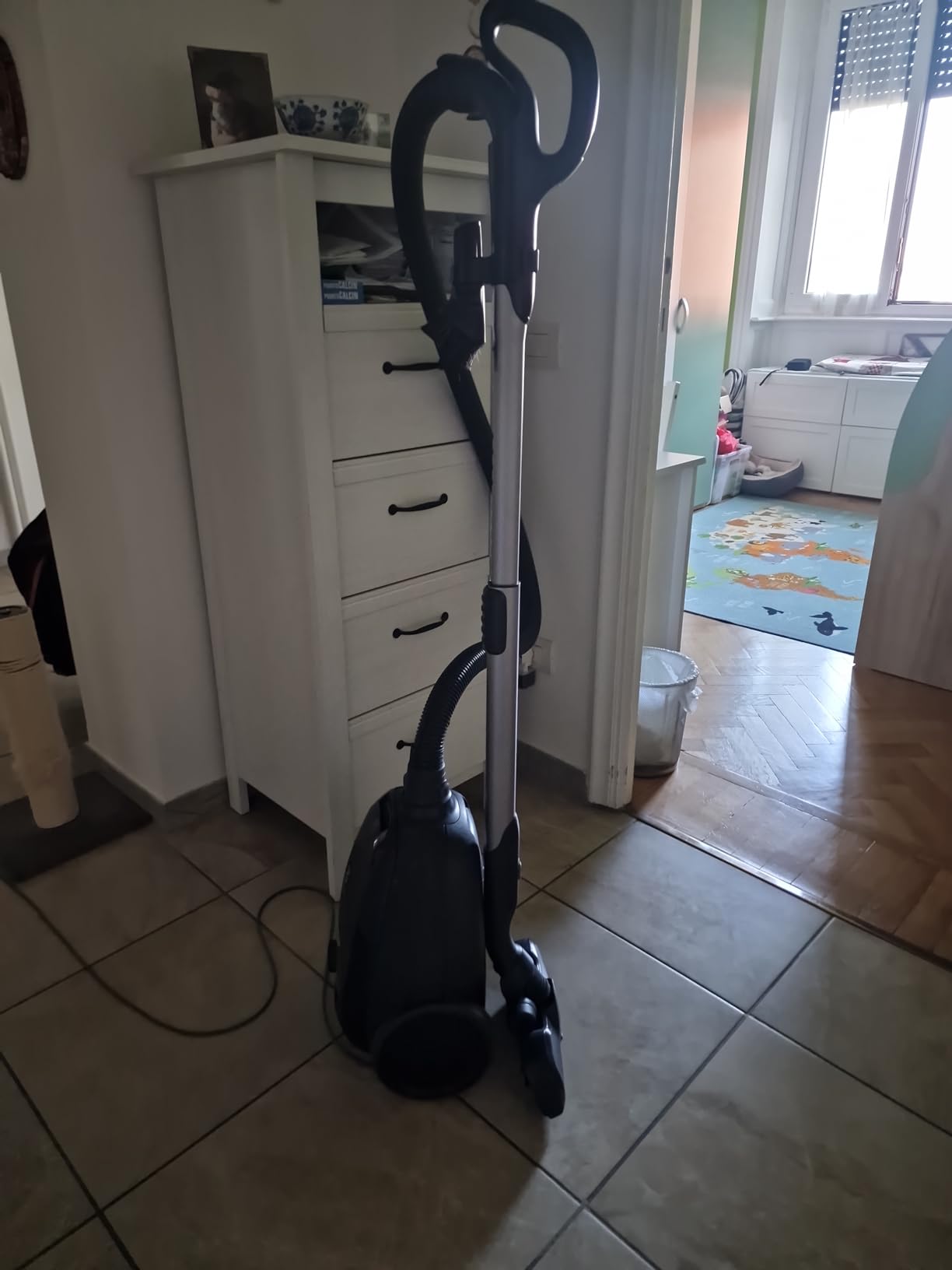 Electrolux Pure D8.2 PD82 aspirapolvere con sacco nero 3,5 L