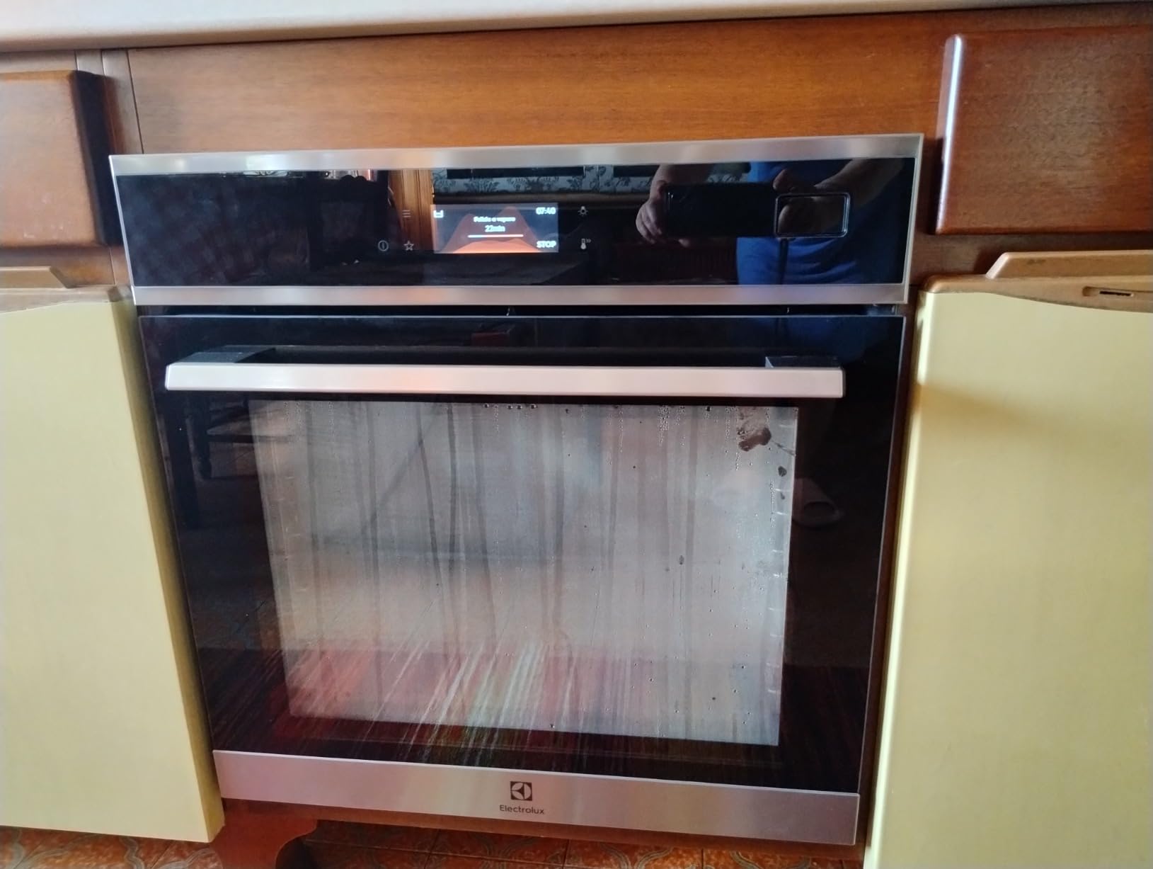 Electrolux Serie 800 EOB8S09WX forno a vapore nero 72L