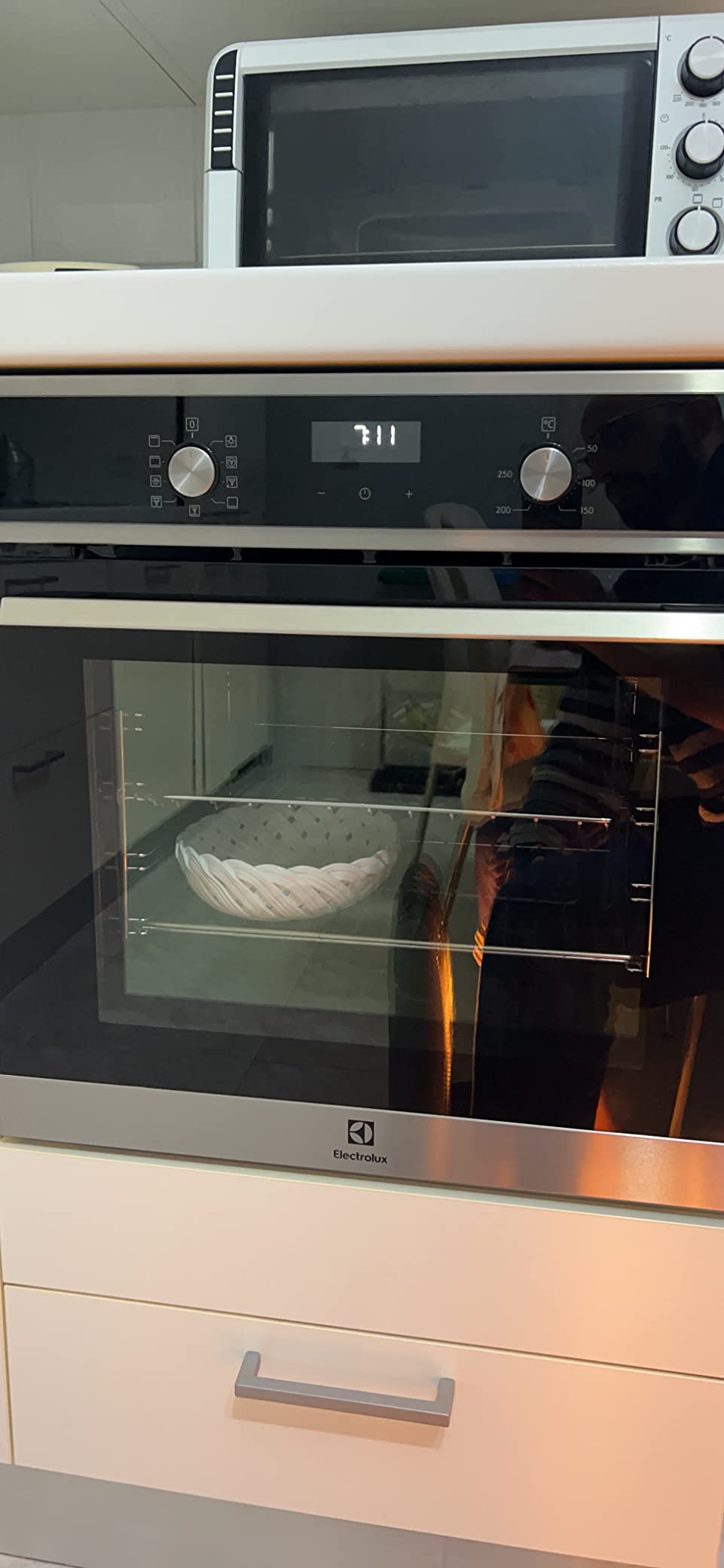 Electrolux Serie 600 EOF5H40BX forno incasso 72L inox Classe A