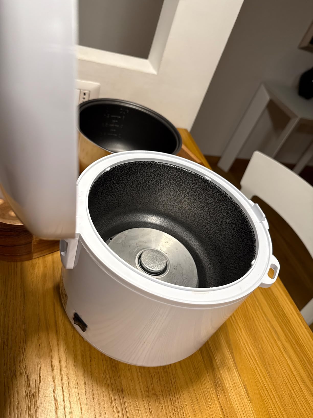Reishunger cuociriso elettrico nero 1,2 L 6 persone antiaderente