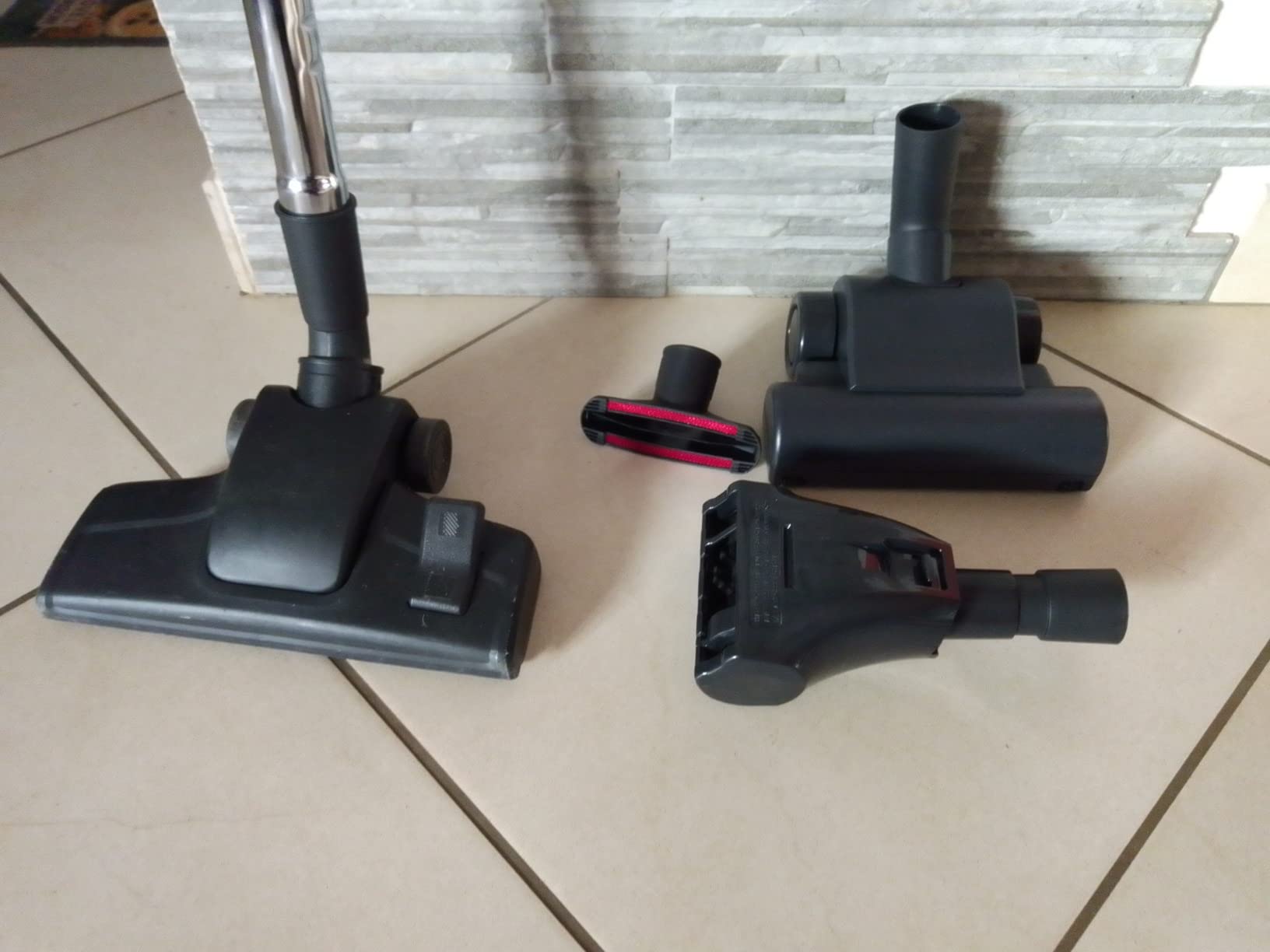 Electrolux Ease C4 EC41-2SW aspirapolvere senza sacco bianca 700W