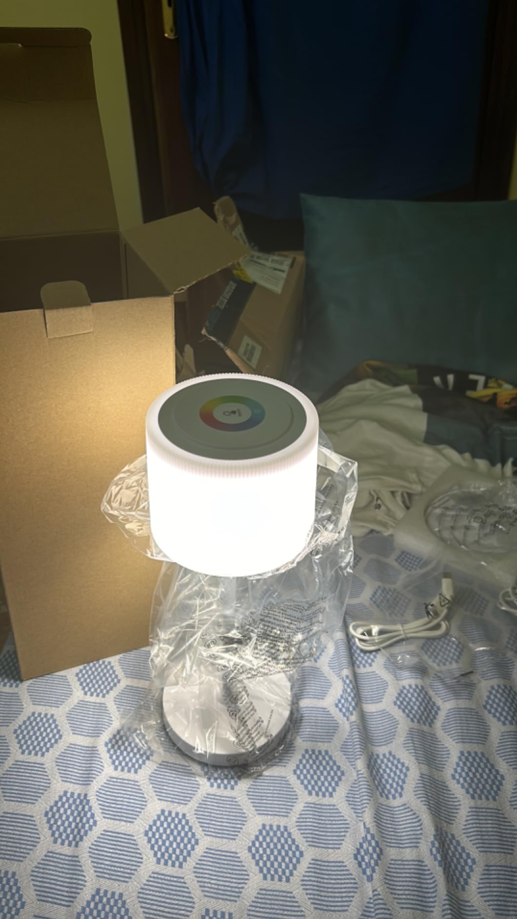 WOWDSGN 3 in 1 Lampada Tavolo LED Ricaricabile RGB IP54