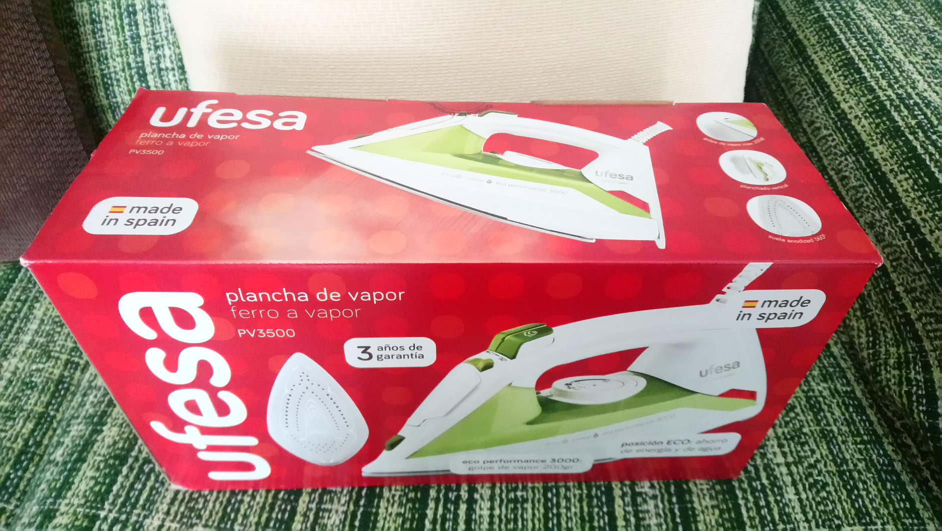 Ufesa PV3500 ferro da stiro a vapore 2400 W colpo 200 g