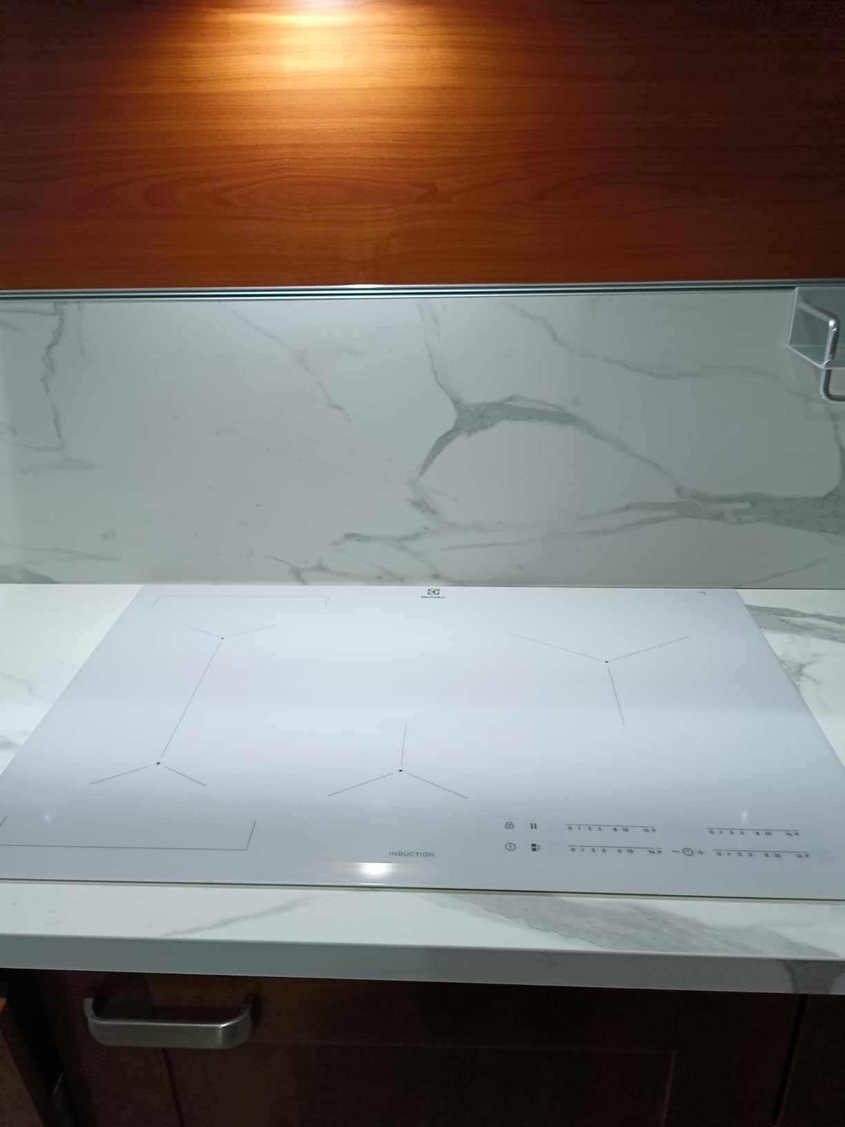 Electrolux EIL83443BW piano cottura induzione 80 cm bianco