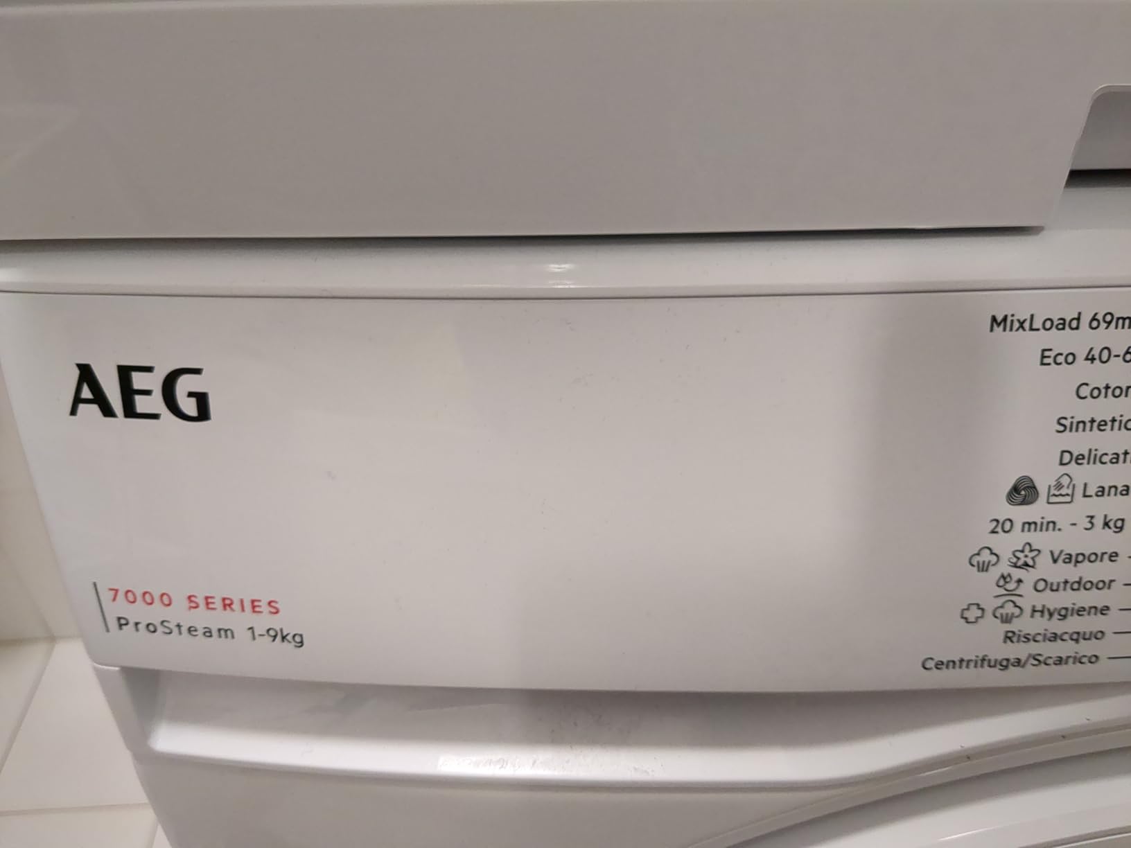 Electrolux E1WYHSK2 kit impilaggio con piano estraibile
