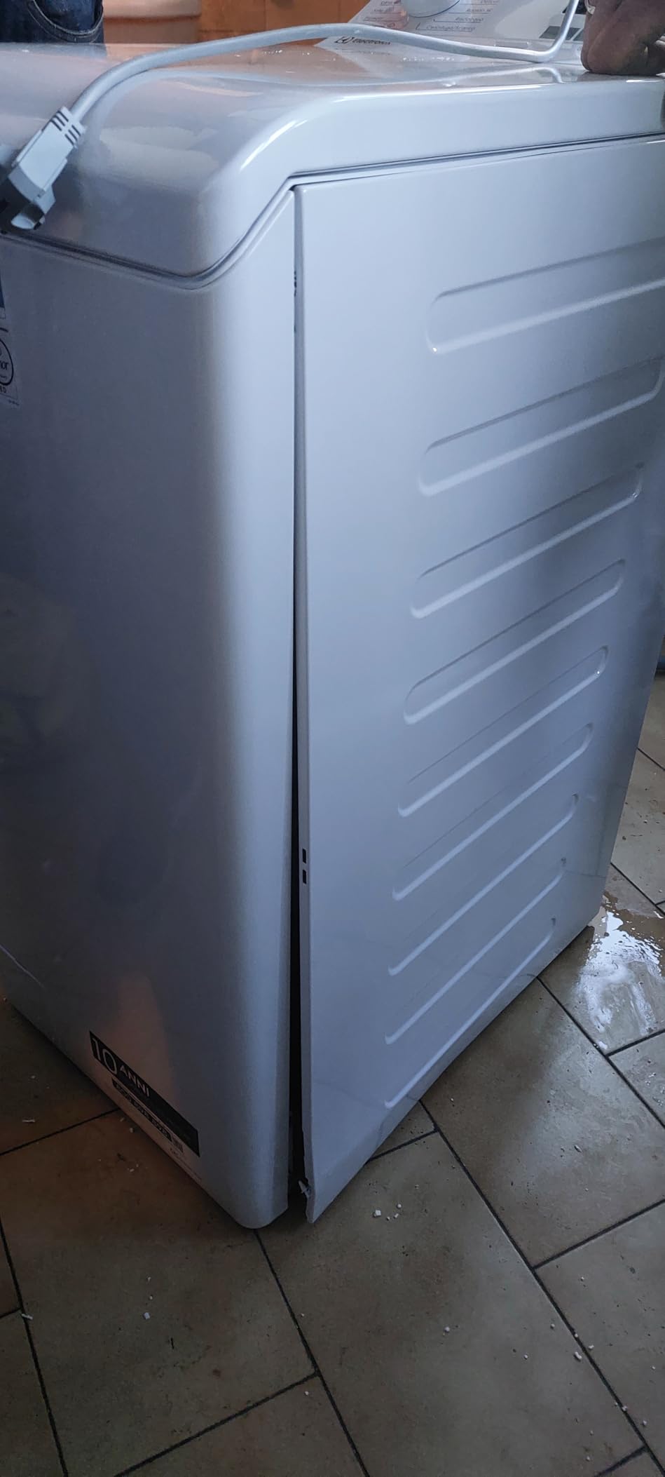 Electrolux Serie 600 EW6T526C lavatrice carica alto 6 kg classe C