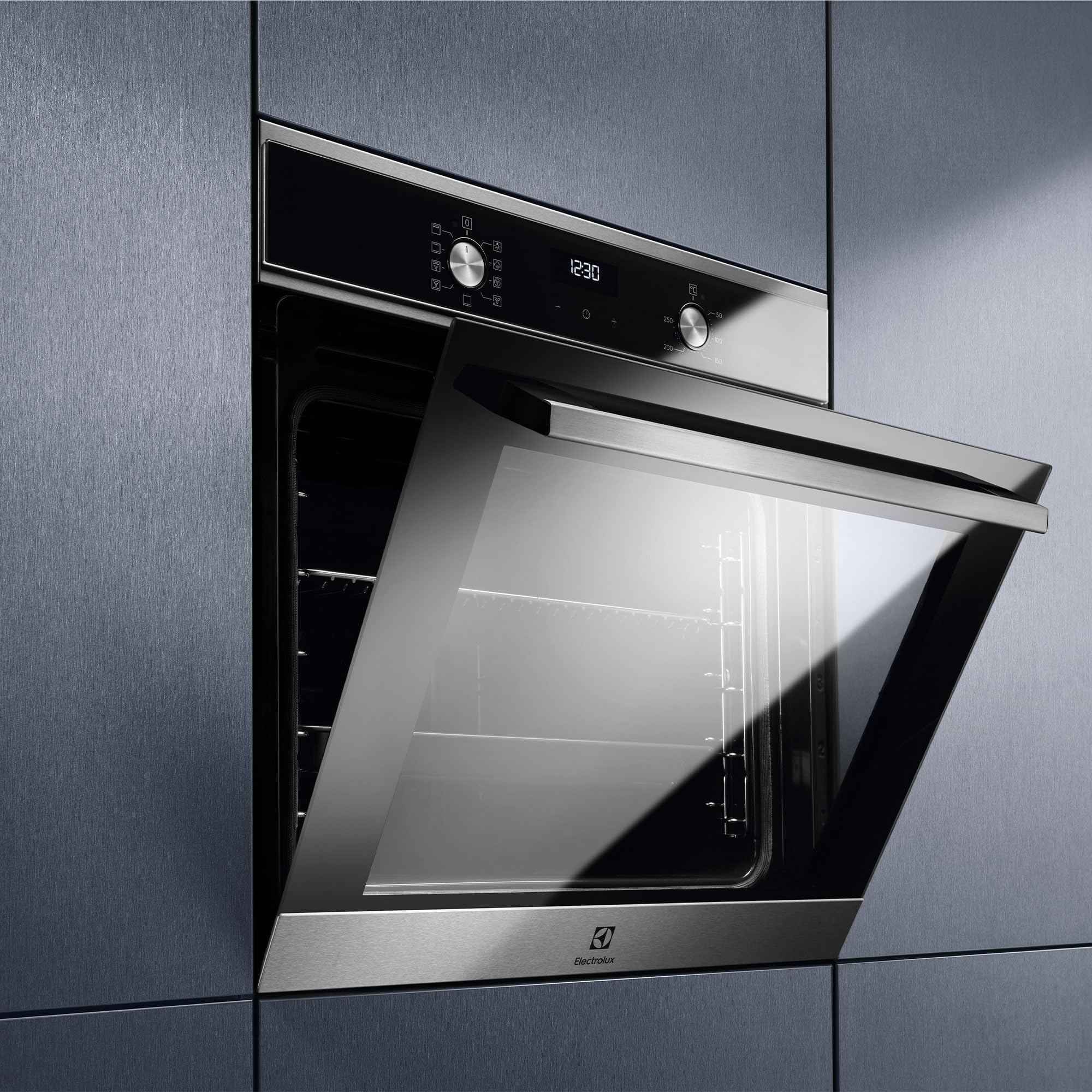 Electrolux Serie 600 EOF5H40BX forno incasso 72L inox Classe A