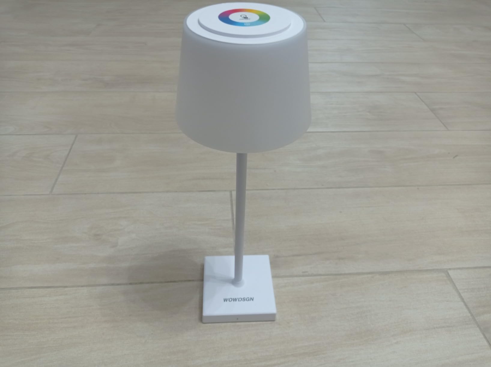 WOWDSGN lampada da tavolo ricaricabile RGB 4000mAh IP44
