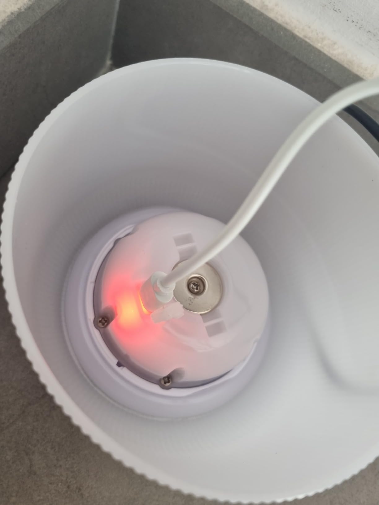 WOWDSGN 3 in 1 Lampada Tavolo LED Ricaricabile RGB IP54