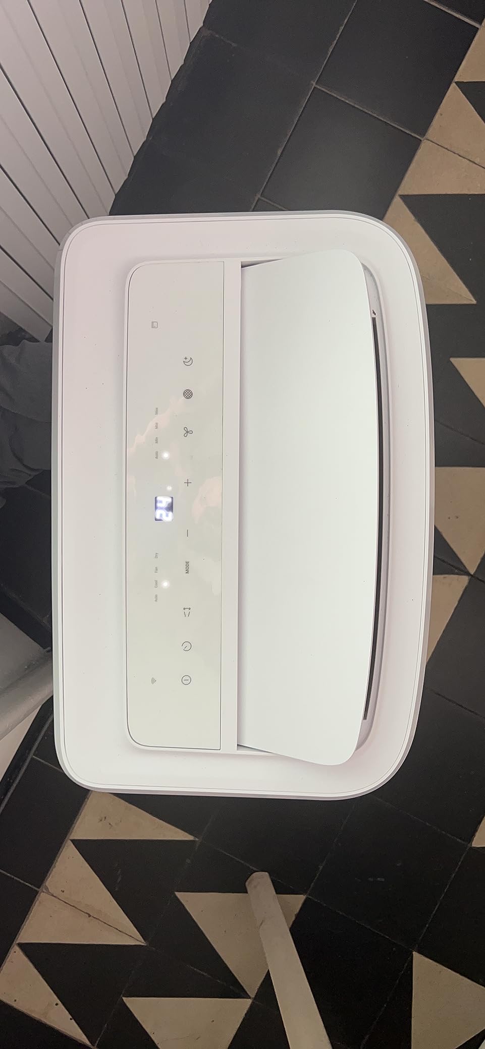 Electrolux Comfort 600 EXP26U339AW condizionatore portatile 9000 BTU