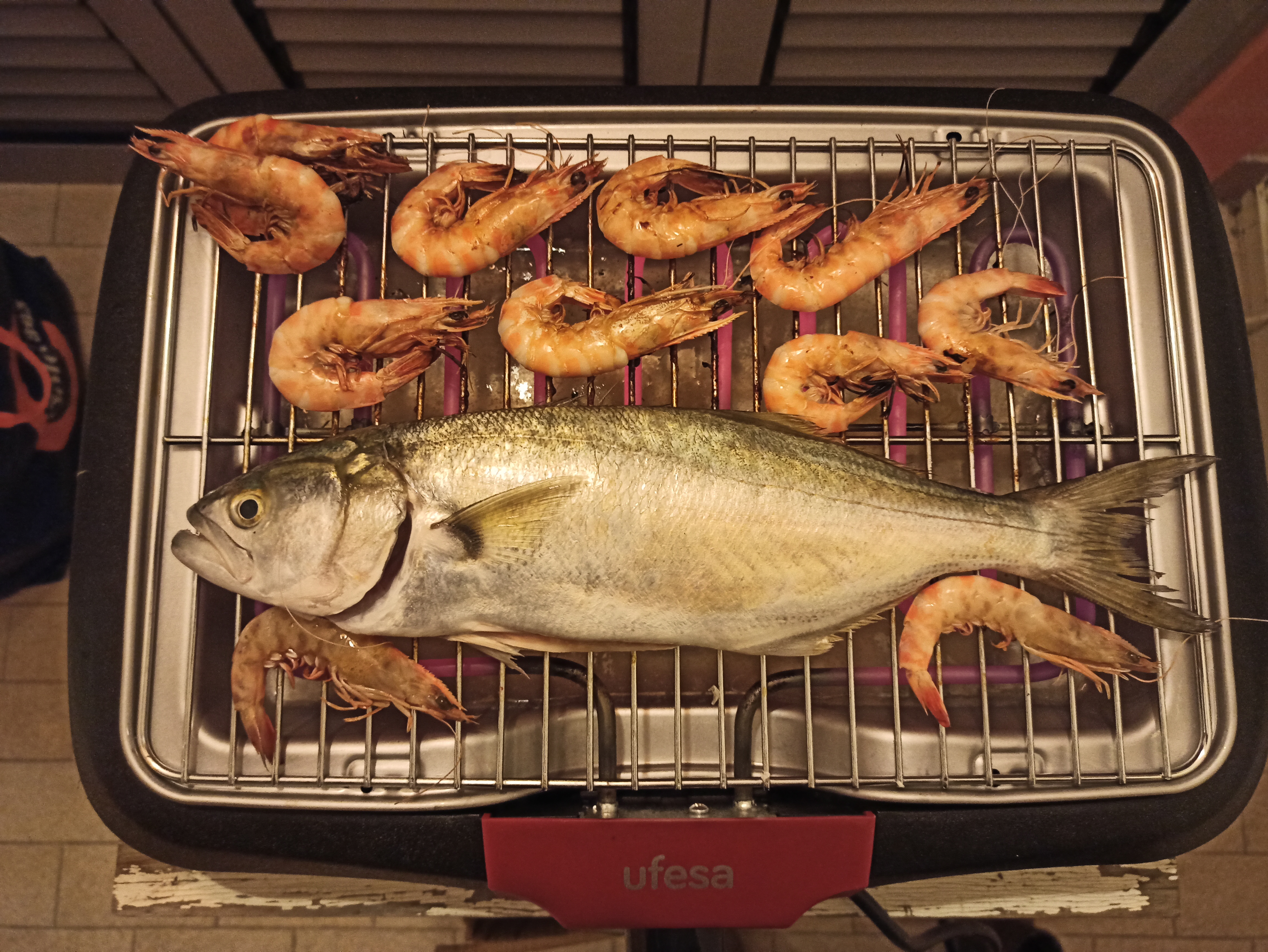 Ufesa BB7640 barbecue elettrico 2300 W senza fumo