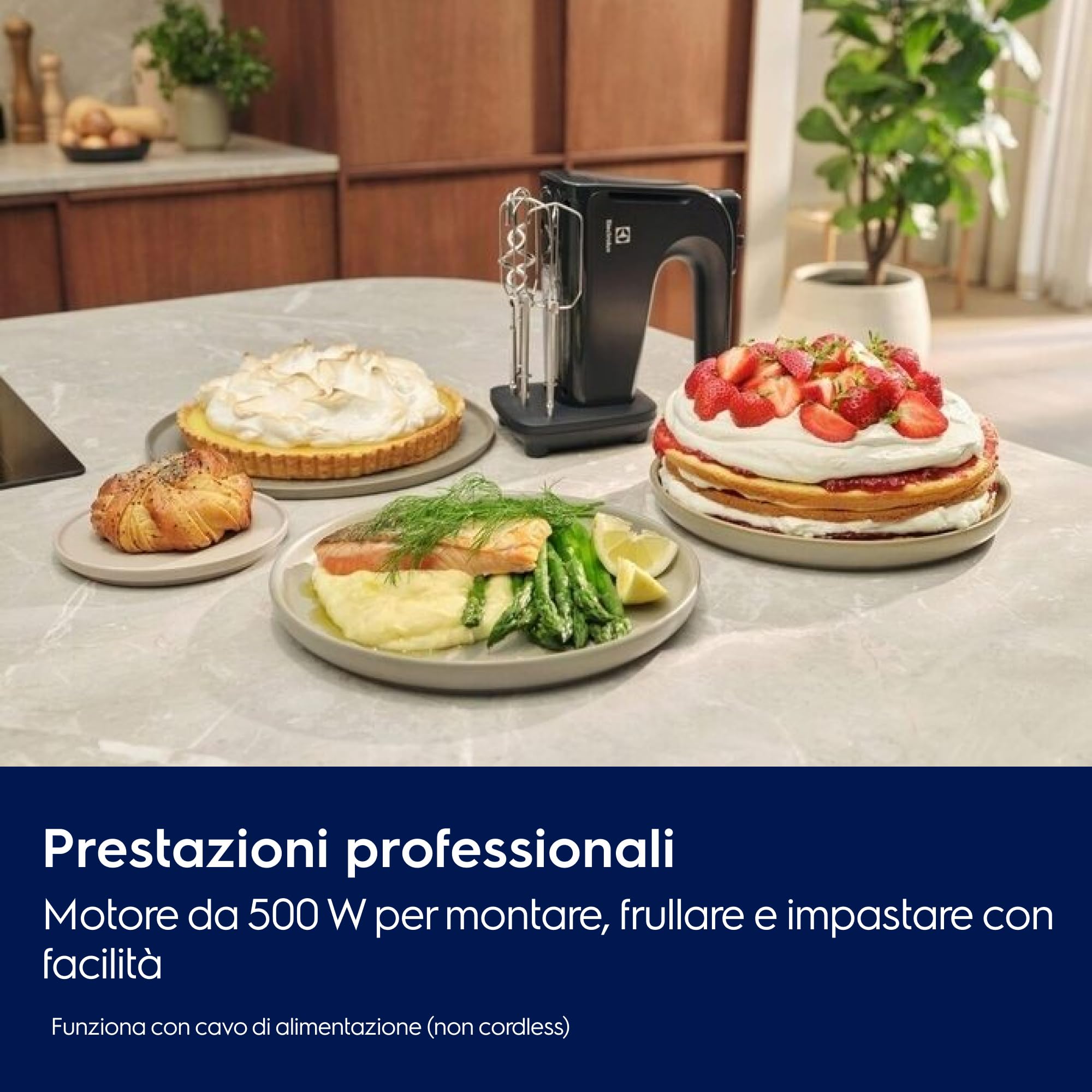 Electrolux Serie 300 EHM4B sbattitore noir 500 W