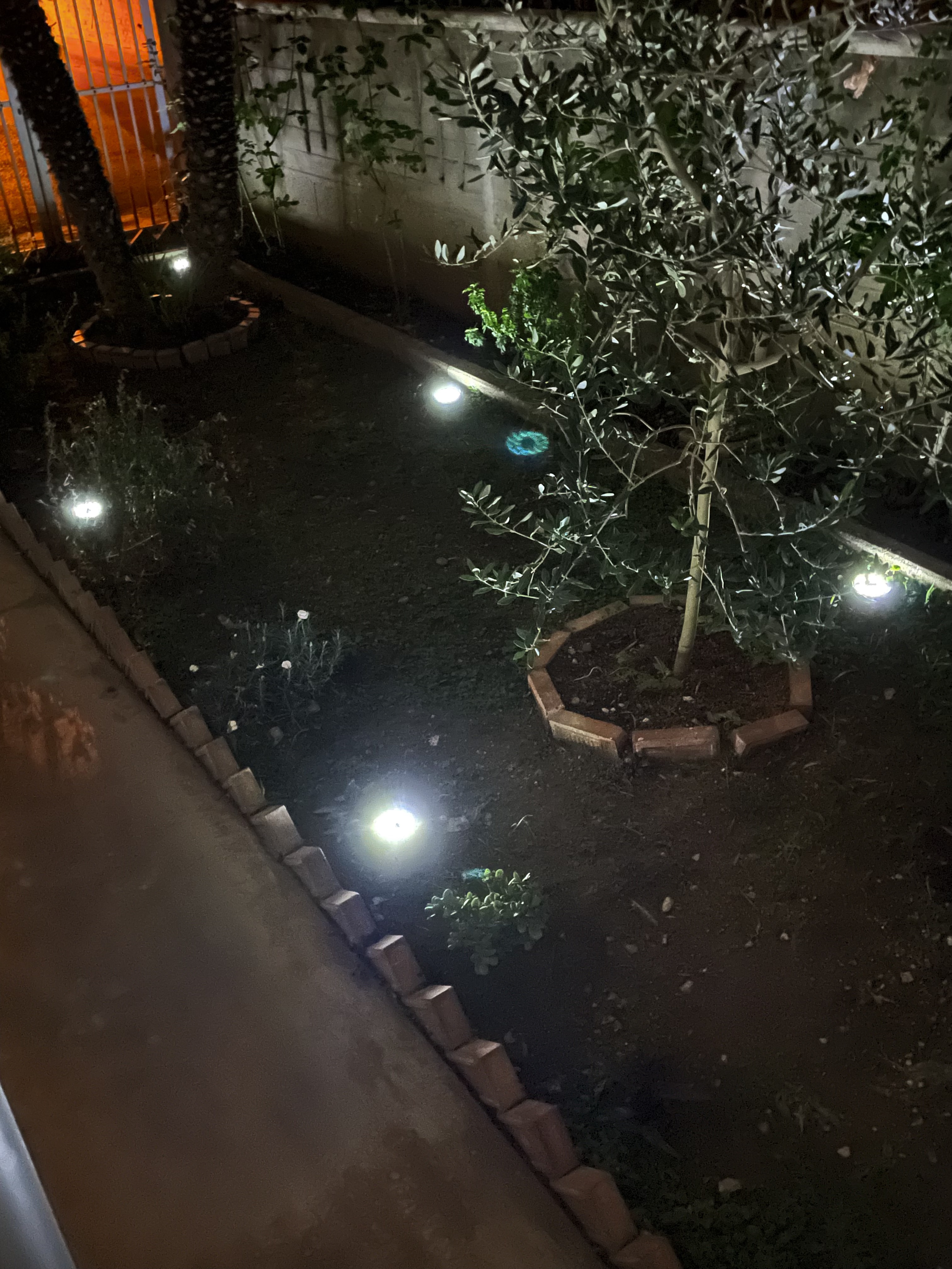 WOWDSGN faretto solare giardino bianco freddo 8 pezzi IP65