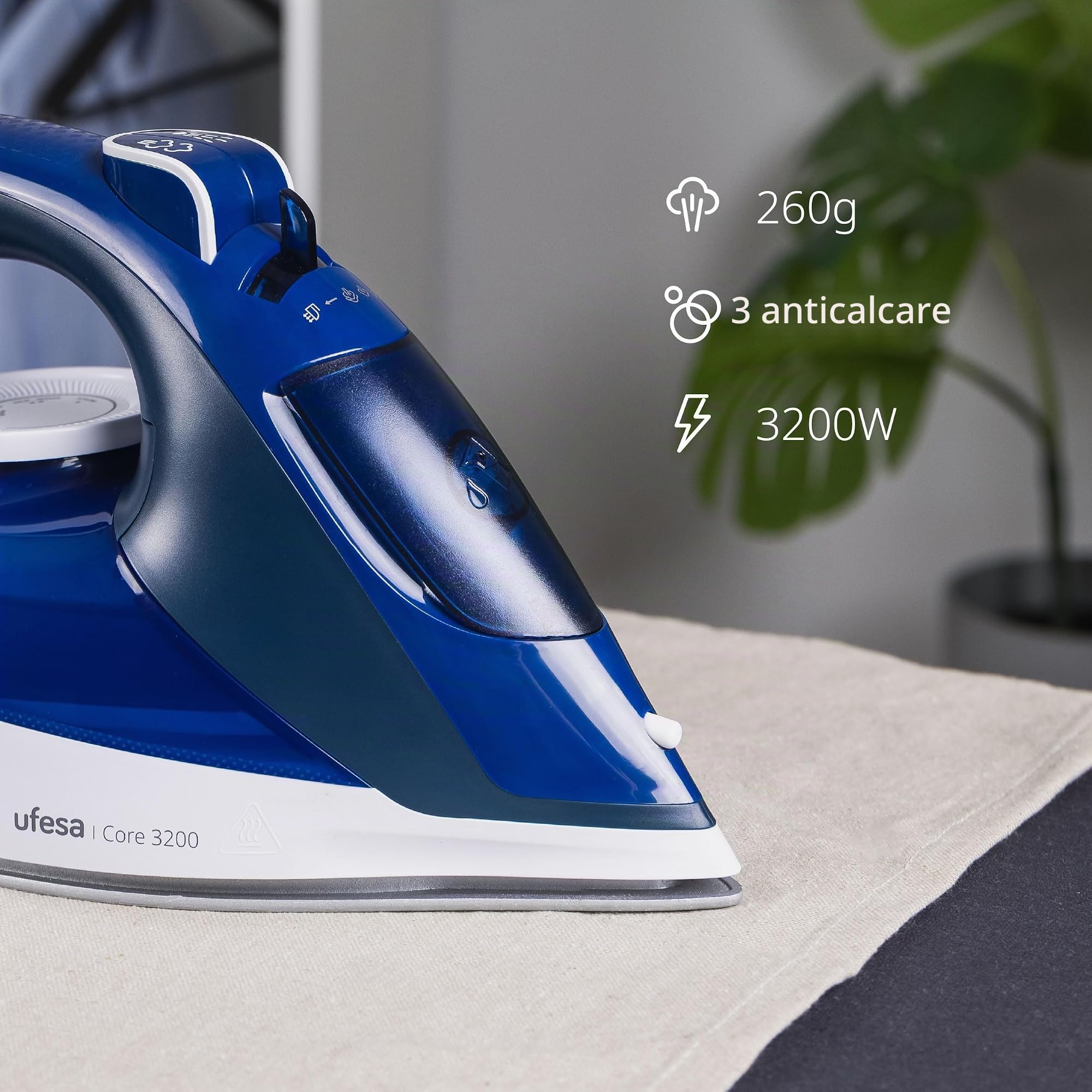 Ufesa Core 3200W ferro da stiro 260g ceramica